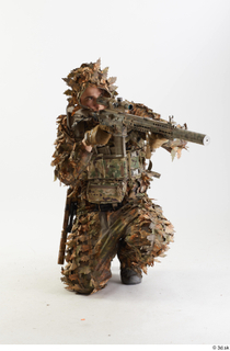 Frankie Perry in Ghillie Kneeling kneeling shooting whole body 0008.jpg